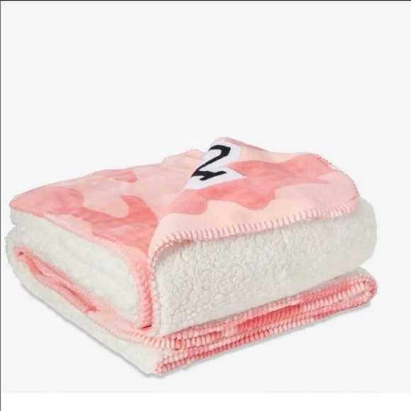 PINK Victoria's Secret Other - Victoria's Secret PInk SET Blanket Tote Bottle